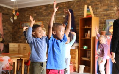 What is Form Drawing—and Why Do Waldorf Children Do It?